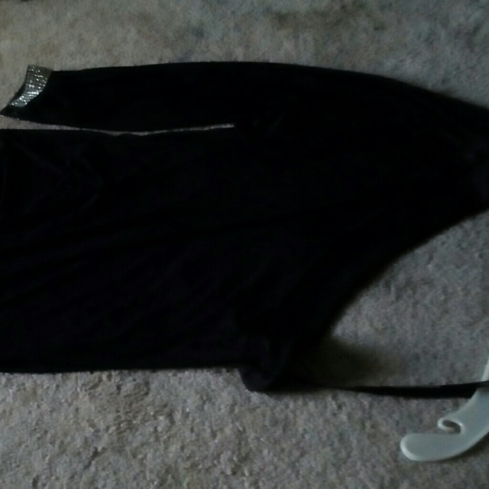 One sleeve dress top